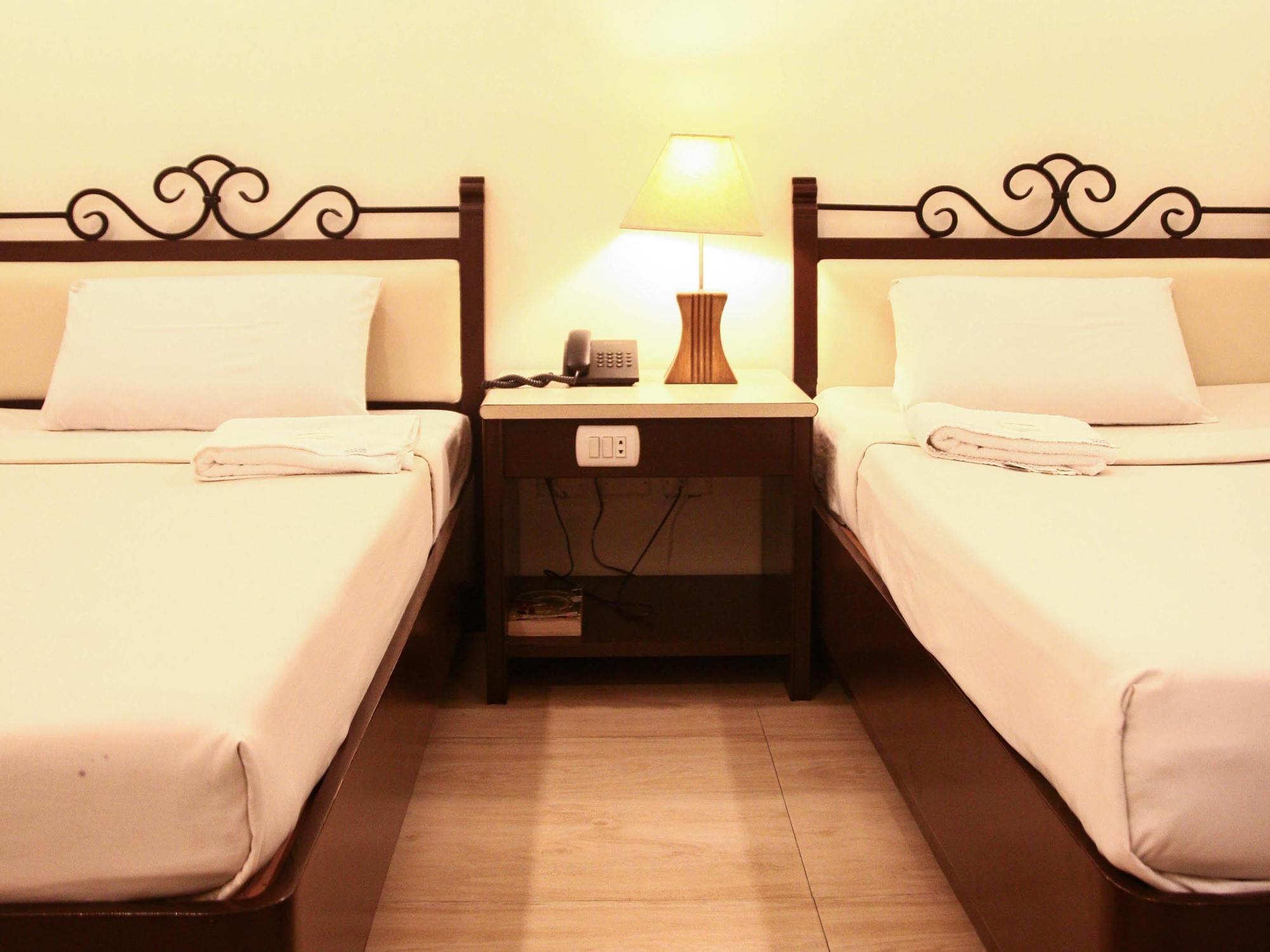 De Luxe Hotel Cagayan de Oro Exterior foto